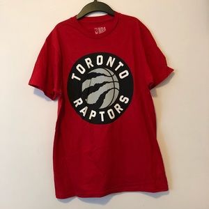 NWT Toronto Raptors NBA Red Logo Tee